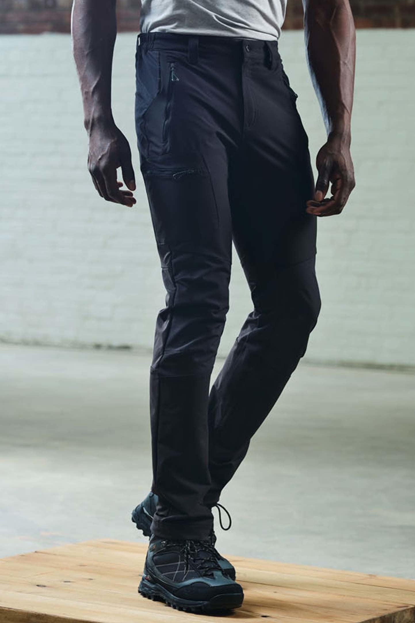 Pantalone Uomo Softshell Elasticizzato e Idrorepellente